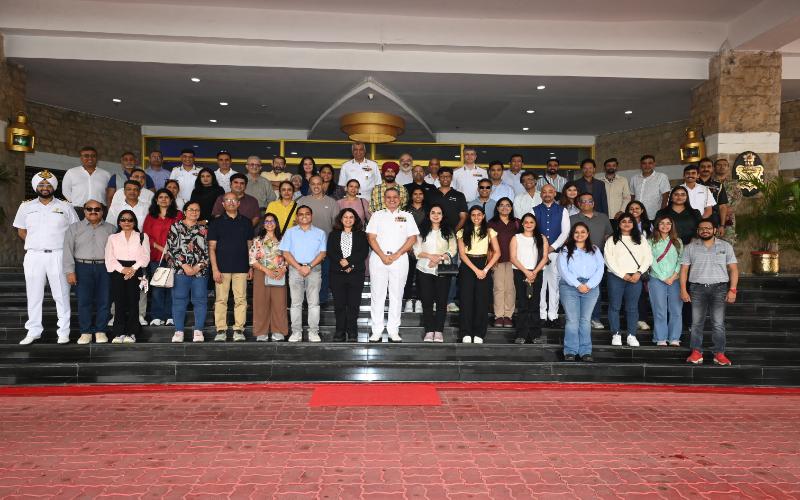 a-visit-to-the-headquarters-of-the-western-naval-command (1)